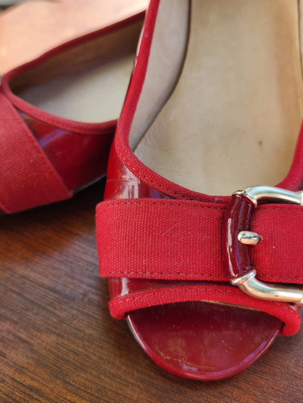 Michael Kors Red Patent Leather Open Toe Buckle Flats Slides 7.5